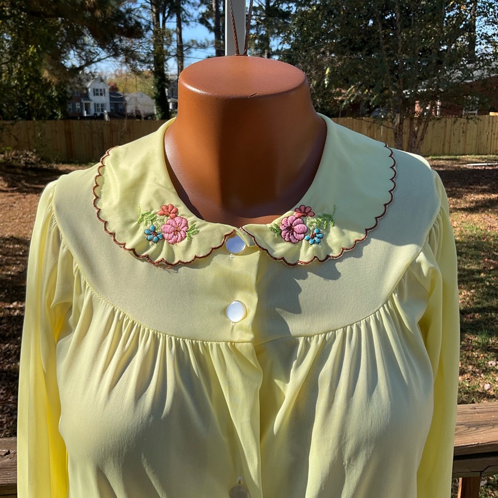Yellow nightgown by Katz